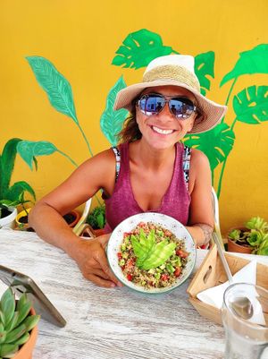 My face is eloquent!
Wonderful food experience in Vecosa.  Henga, cares for every single detail.
She's so lovely and the place is just peaceful!! at Vecosa  in Guardamar Del Segura