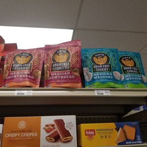 Gluten free vegan cookies at Chamberlin's Natural Foods Market in Kissimmee