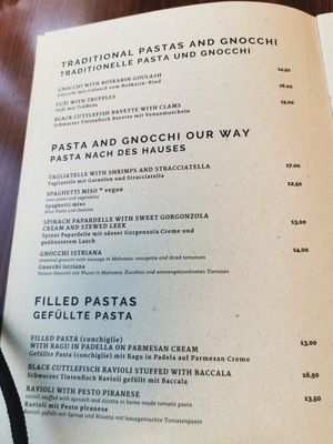 Speisekarte mit veganen Optionen at Rostelin in Piran