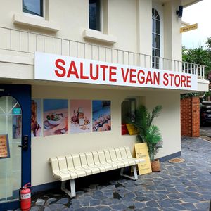  at Salute Vegan Store in Seoul