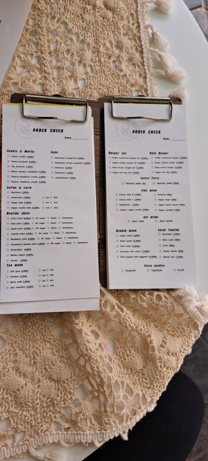 Menus at Salute Vegan Store in Seoul