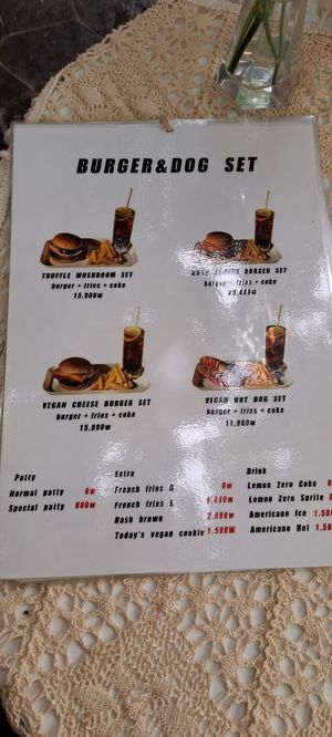 Picture menu 1 at Salute Vegan Store in Seoul