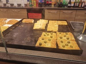 Olive at Pizzeria Altero in Bologna