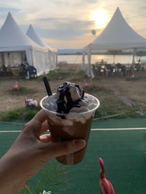 Die Eisschokolade vegan  at Beachhouse in Meinhard