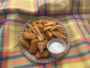 Nuggets mit Pommes und Mayo 💚  at Beachhouse in Meinhard