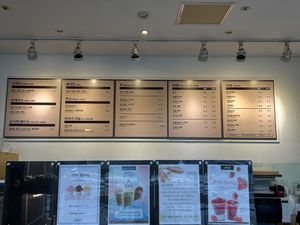 menu  at Bresh Avenue - 브레 쉬 에비뉴 베이커리 카페 in Gwacheon