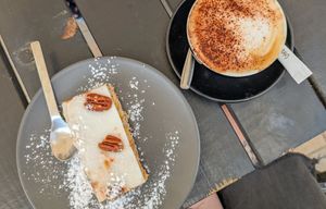  at Cafe Lulu in Sete