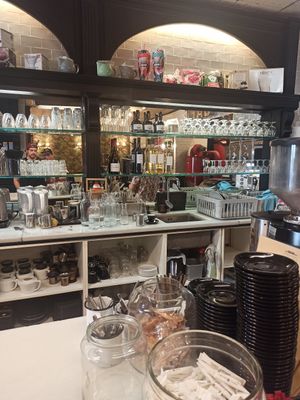  at Cafe Lulu in Sete