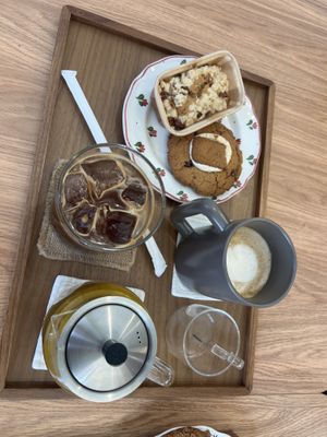   at Moandave in Suwon