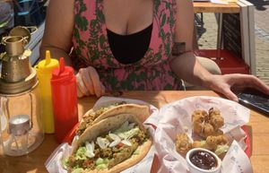 Seawharma and cauliflower buffalo wings (both plant based) at Blue Bar1 in Utrecht