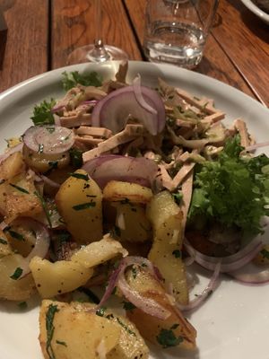 Wurstsalat mit Bratkartoffeln   at Weinstube Eulenspiegel in Speyer