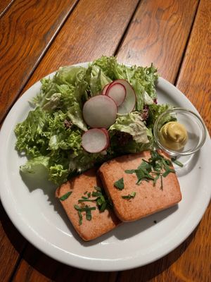Fleischkäse with salad   at Weinstube Eulenspiegel in Speyer