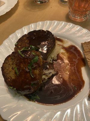 Veganer Saumagen auf Sauerkraut   at Weinstube Eulenspiegel in Speyer