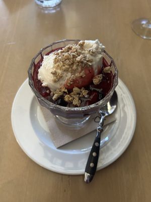 Berry with creamm  at Weinstube Eulenspiegel in Speyer