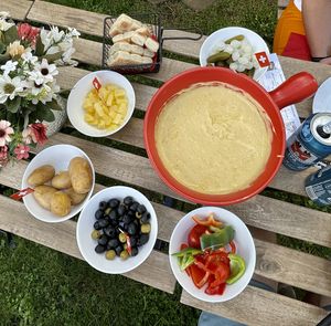 Vegan fondue with bread, potatoes, peppers, pineapple, pickles and olives oil  at Fondue Villa & Garden in Unterseen