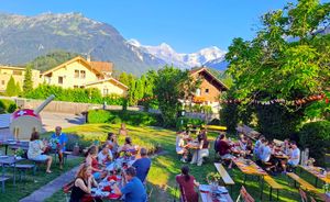 Gaze into the fondue garden at Fondue Villa & Garden in Unterseen