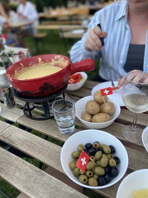 Fondue Villa & Garden - Vegan Fondue  at Fondue Villa & Garden in Unterseen