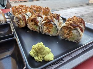 Hrustljavi veganski Maki  at Nori Sushi in Koper