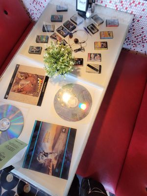  at Café Retro Diner in Romo