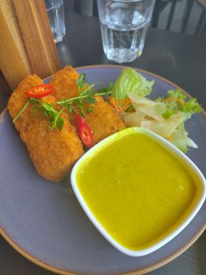 Yellow curry with fried silken tofu at Tapau House Restaurant in Arklow