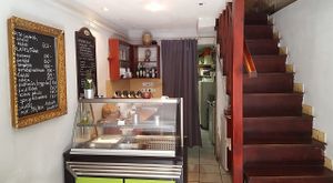 Counter at TiK TaK Hummus Bar in Budapest