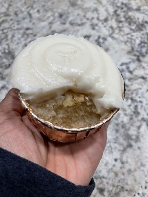 Vanilla cupcake (I didn’t like it)  at Sweet Vibes - Pop up in Hazelwood