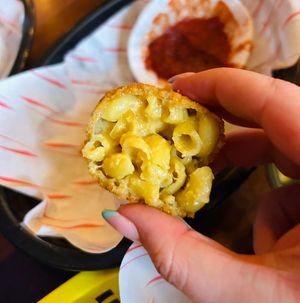 Mac balls  at Rabbit Food @ Meadows Tap in Edinburgh