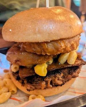 Baby Got Mac burger at Rabbit Food @ Meadows Tap in Edinburgh