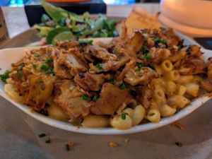 Vegan Mac and extra kebab at Rabbit Food @ Meadows Tap in Edinburgh