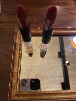 Edible lipstick at Mini Bar - José Avillez in Lisbon