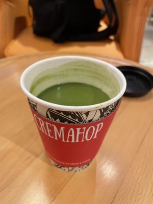 Matcha oat latte   at CREMAHOP in Zushi