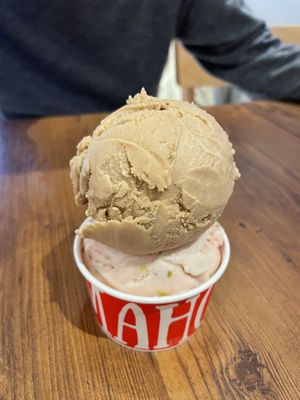 Chai & Sakura pistachio   at CREMAHOP in Zushi