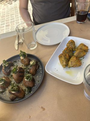 vegan mushrooms and courgette flowers   at Kalderimi in Crete