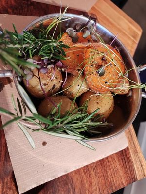 Baked potatoes at Paneólio Pizza Bar in Caldas Da Rainha