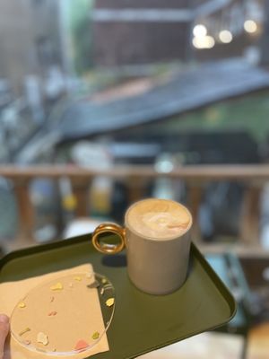 Coffee soy milk  at 10 O'clock Blossom in Seoul