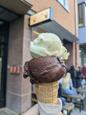 pear&thyme and chocolate at PALLINA Gelato in Frankfurt