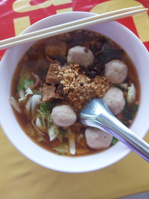 Gaow laow (vegetable soup with mushroom balls) at Raan Nittaya Ahaan Jey - ร้านนิตย์ อาหารเจ in Chiang Mai