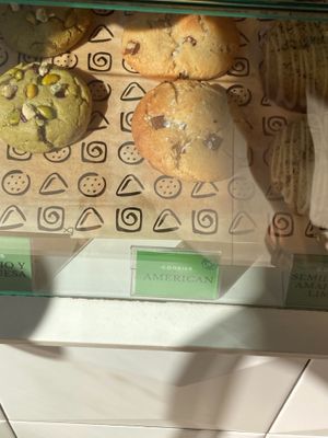 Vegan cookie at SALT IN CAKE in Madrid