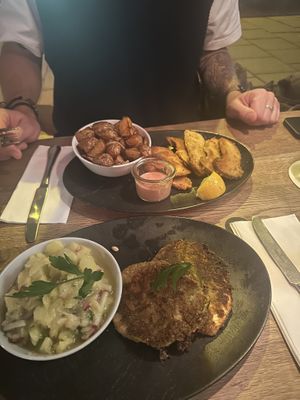 Mushroom Schmitz (background) & celeriac schnitzel with potato salad (foreground) #Veganuary at HeimWerk Glockenbachviertel in Munich
