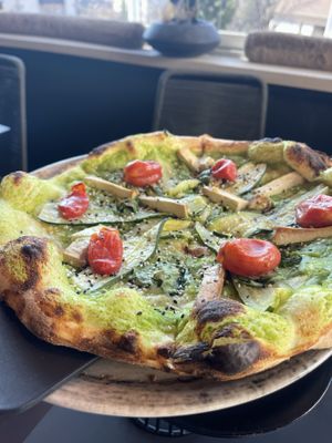 Vegan tofu pizza   at Turonda in Ortisei