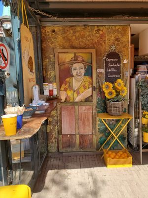  at Kiosk Rembrandt Van Gogh in Amsterdam