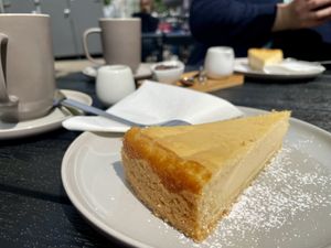 Veganer Käsekuchen   at Klaver in Hannover