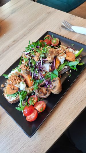 Bataat en spinazie Stulle at Klaver in Hannover