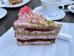 Vegane Cremetorte  at Süßes Leben in Braunschweig