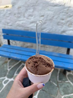   at Parasagas in Folegandros