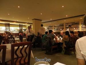 Inside 2 at Roy's in Honolulu