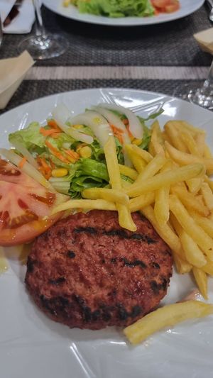 Única opção vegan!!! at A Taberna do Porfirio in Lamego