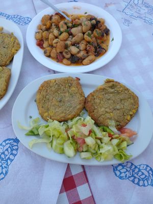 Vegan burgers and gigantes at Aretousa in Crete