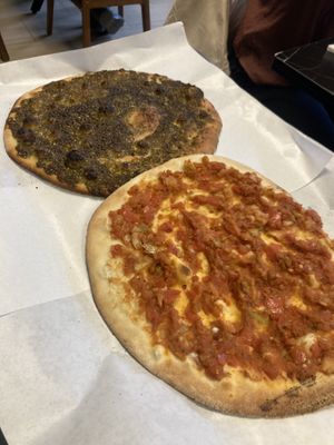 Zatar and chili pizza   at Ali Bageri in Copenhagen