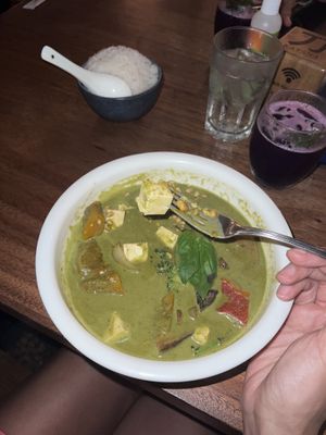Curry verde vegano de Tofu 👌🏼 💯   at Katana Asian Cuisine in Santa Teresa